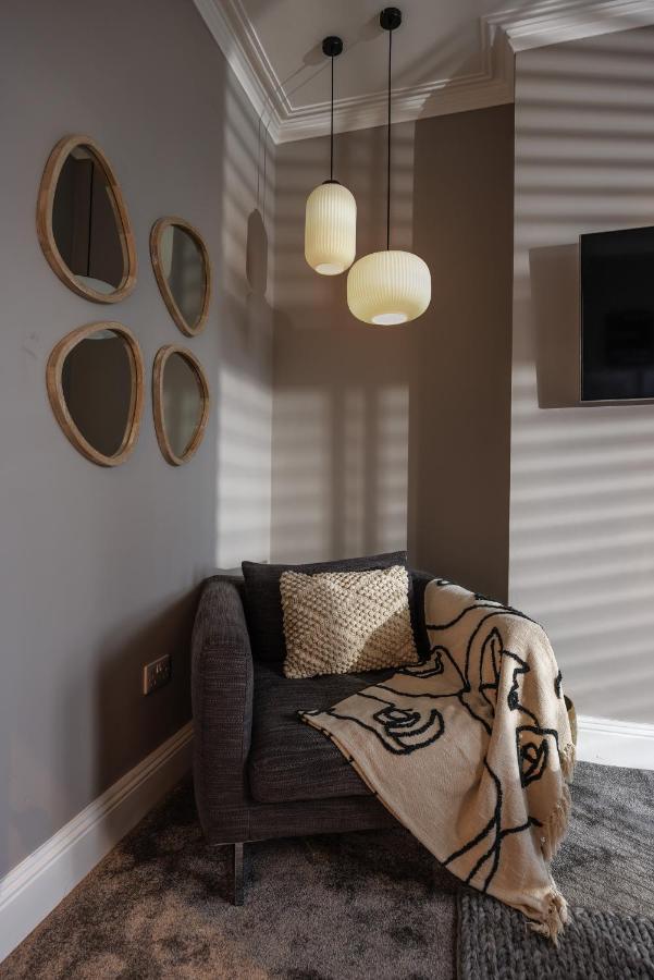 The Getaway! 3 Bed House - Plymouth - Sleeps 7 - Free Parking - Habita Property 외부 사진