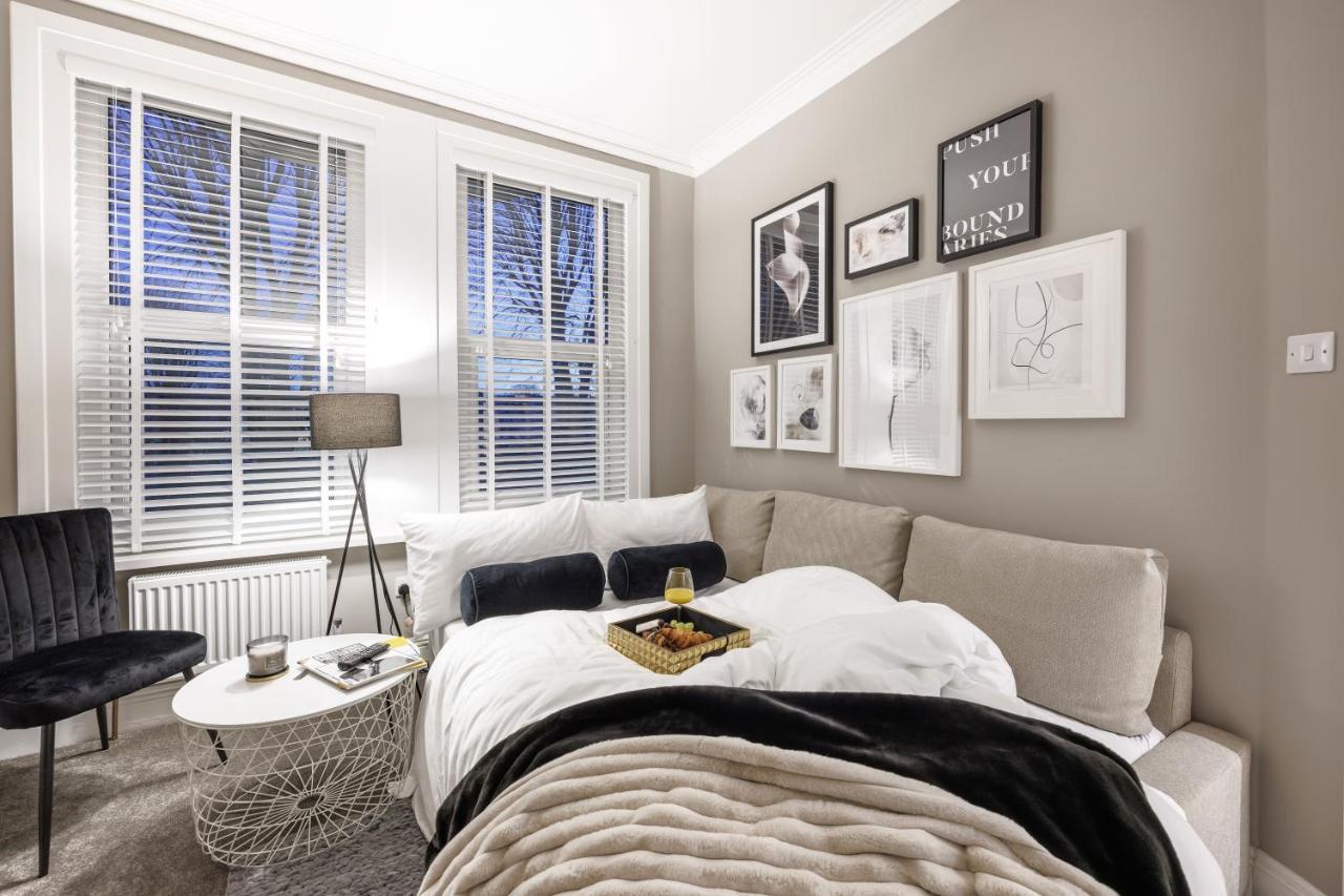 The Getaway! 3 Bed House - Plymouth - Sleeps 7 - Free Parking - Habita Property 외부 사진